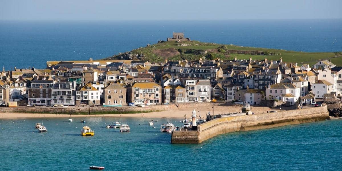winter-blues-in-cornwall-st.ives-quiet