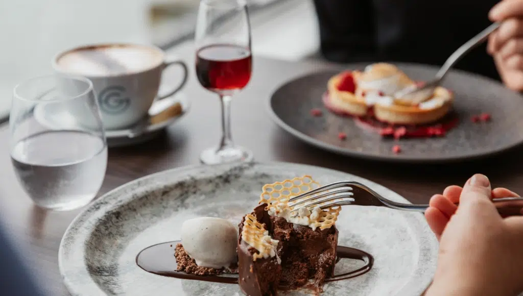things-to-do-in-Cornwall-in-february-desserts-on-us